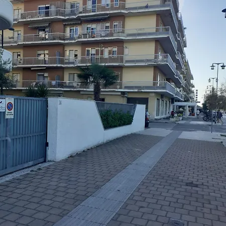 Casa A Un Passo Dal Mare דירה פסקרה